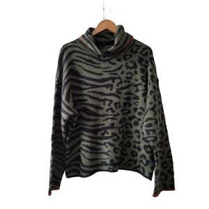 ☀️Harper and Liv Green Mixed Animal Print Sweater